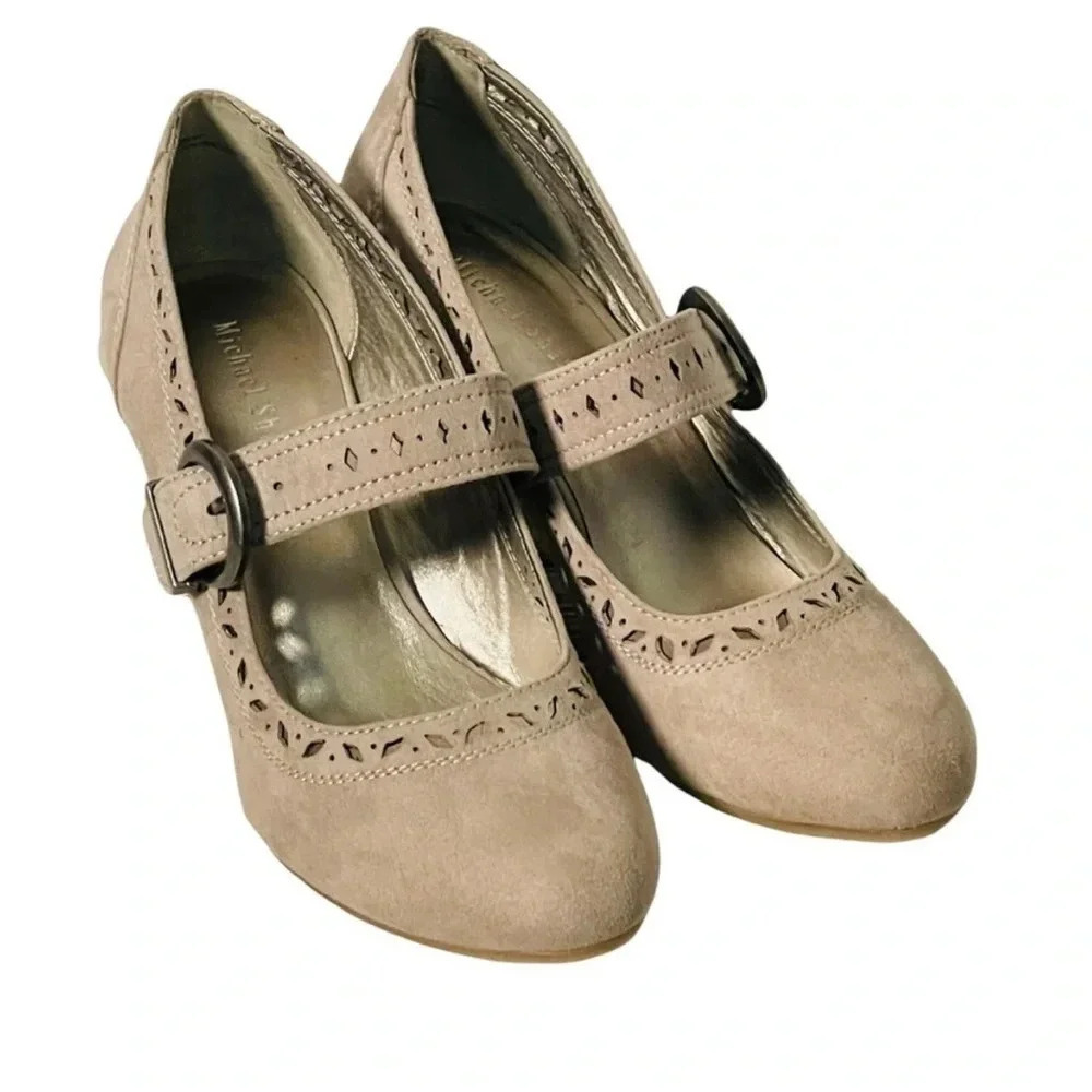 Michael Shannon Shelia Perforated Suede
Mary Jane Heels Gray 10 M